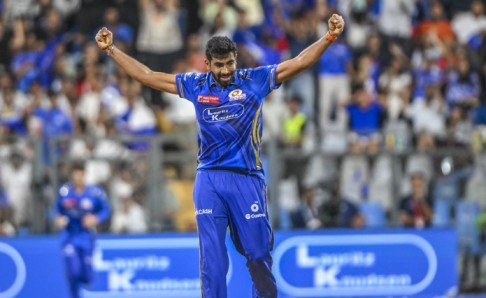 Best Bowling Performances in IPL Playoffs