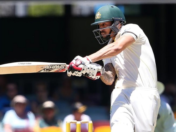 Players with 2000 Runs Scoring a Pair