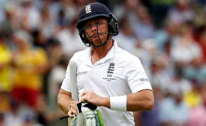 Players with 2000 Runs Scoring a Pair